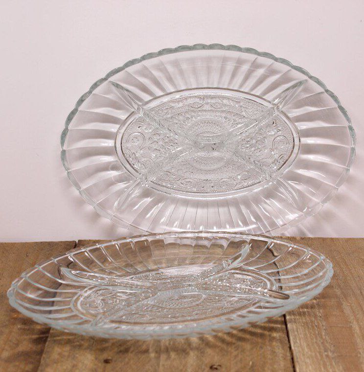 طقم تسالي مكون من قطعتين من الزجاج الشفاف لتقديم المكسرات والكاندي