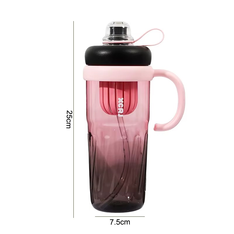 زجاجة مياه بلاستيكية بيد مريحة مناسبة للجيم بسعة 950 مل