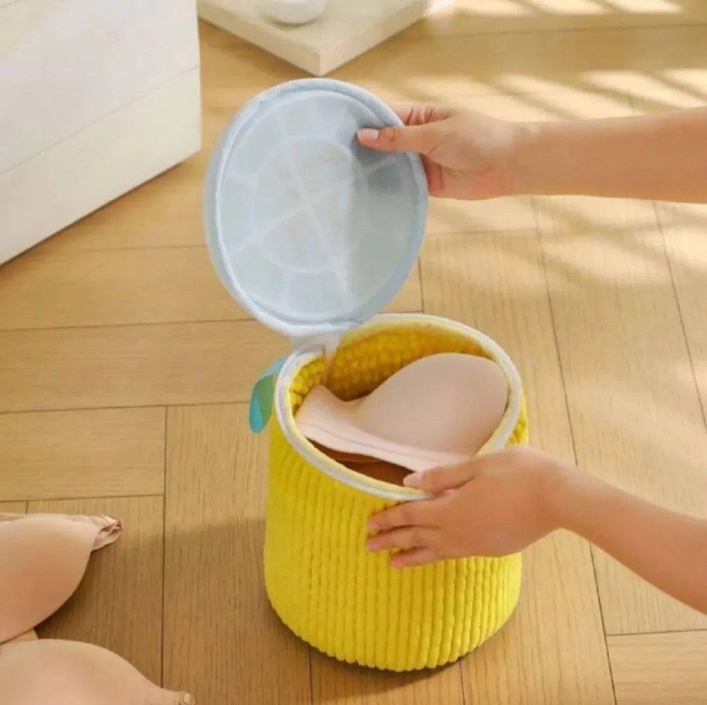 كفر حماية لتنظيف الملابس الداخلية وحمايتها من التلف اثناء الغسيل داخل الغسالة