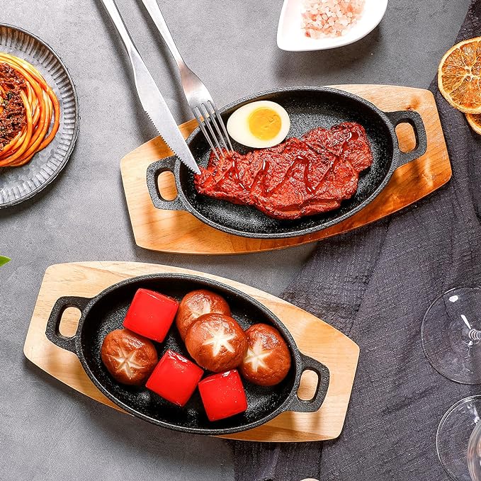 طاسة حديد زهر غير قابل للصدأ بيد وقاعدة خشبية لسهولة تقديم الطعام علي السفرة بشكل شيك