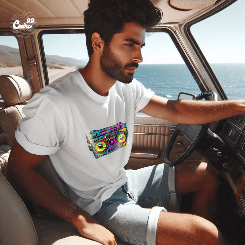 colorful Boom Box تيشيرت اوفر سايز قطن باللون الابيض للرجال