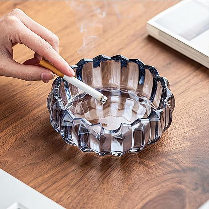 طفاية سجائر  زجاج كريستالي مضلع _ باللون الاسود الفاميه
