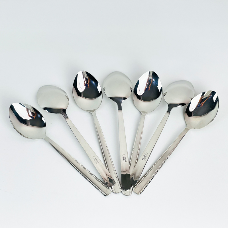 طقم معالق استانلس ستيل تركي 12 قطعة باللون الفضي