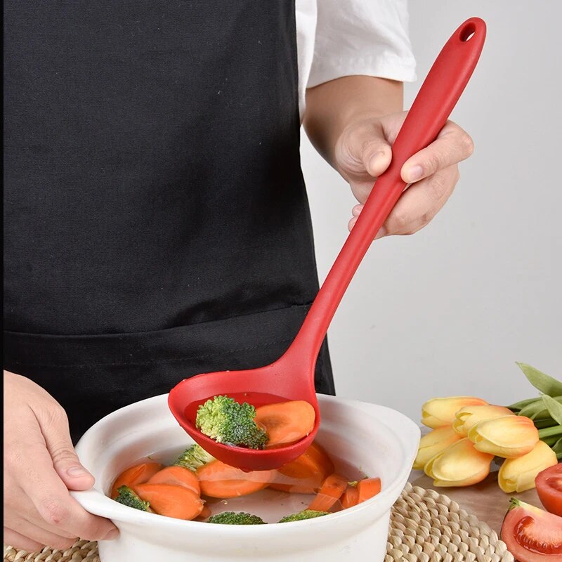 مغرفة سيليكون بيد طويلة للخضار والشوربة والأرز بفتحه لسهوله تعليقها